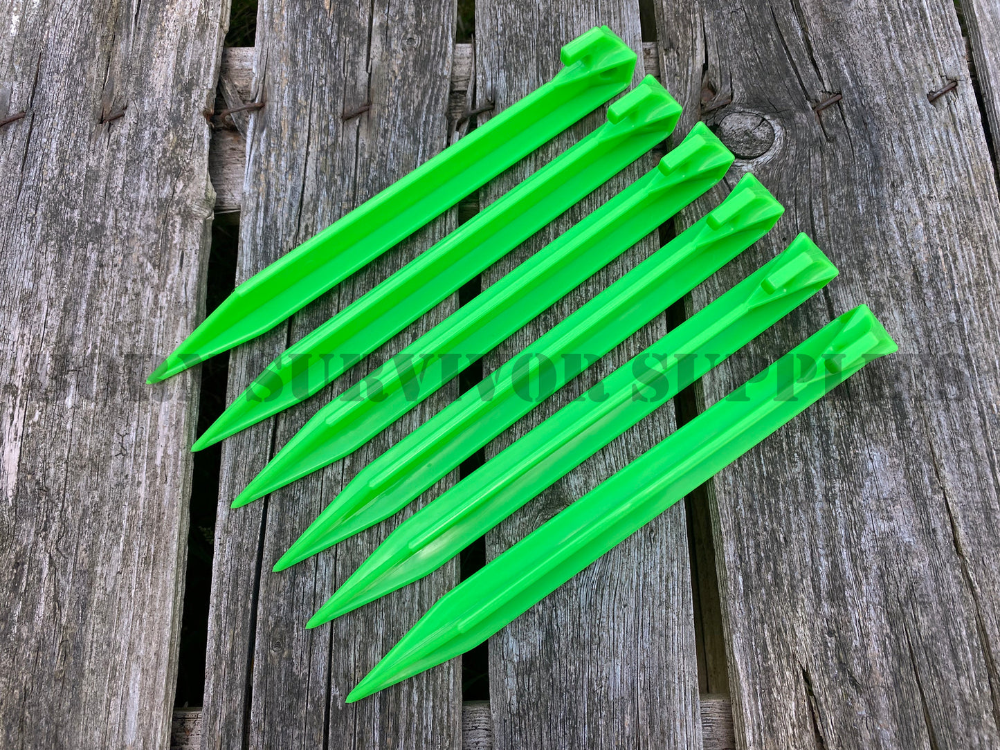 Heavy Duty 9" Plastic Tent Pegs - Neon Green (6 Pack)