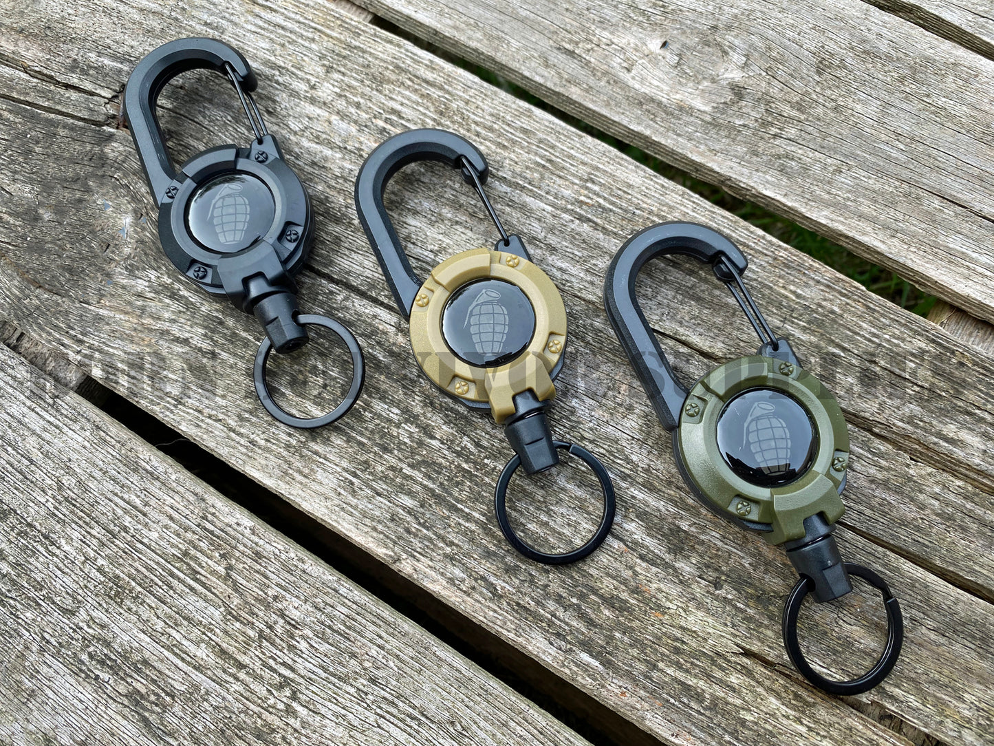 Kombat UK Retractable Carabiner Keyring